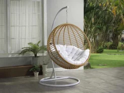Hangstoel Van Gevlochten Hars - Beige Met Wit Kussen - Bontoc