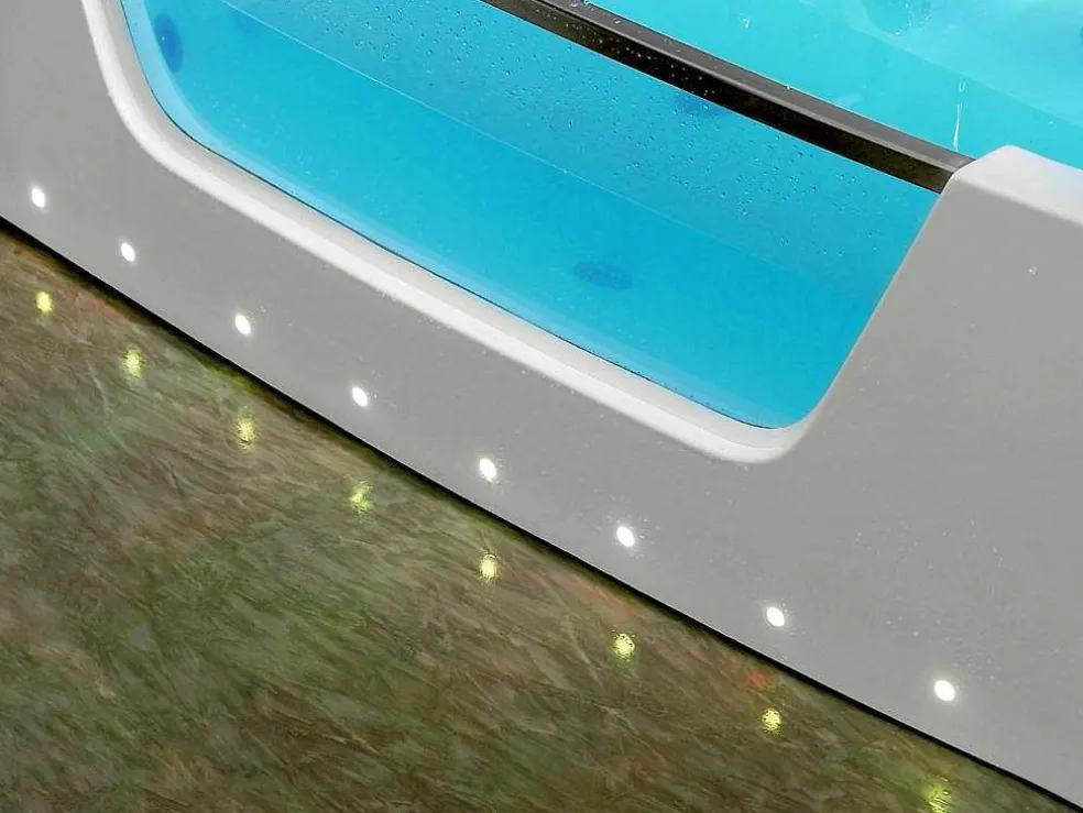 Massagebad Met Glazen Wand En Ledverlichting Dyona - 260L - 1 Persoon - 170*85*58Cm - Balneo Therapie